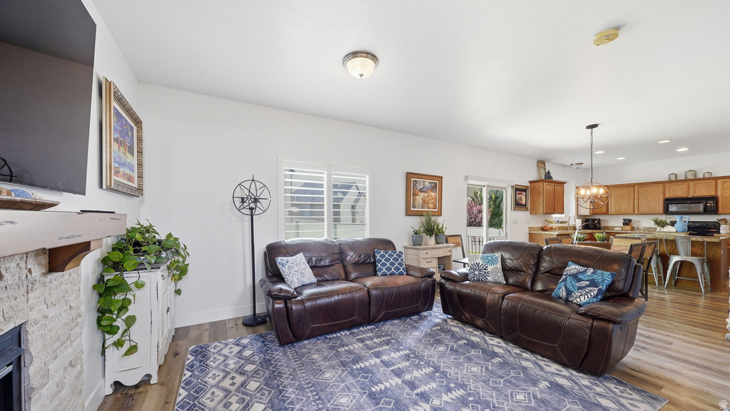 4338 W SACAJEWA ST photo 3
