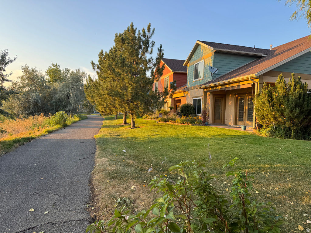 769 N WILLOW GREEN WAY photo 4