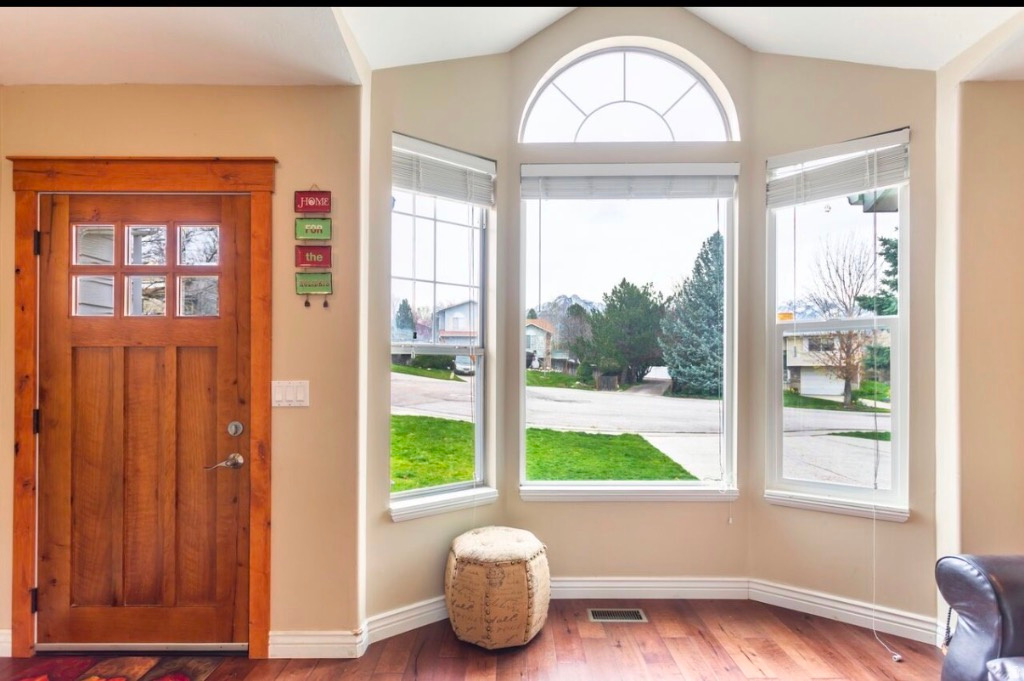 4624 S QUIET CIR photo 3