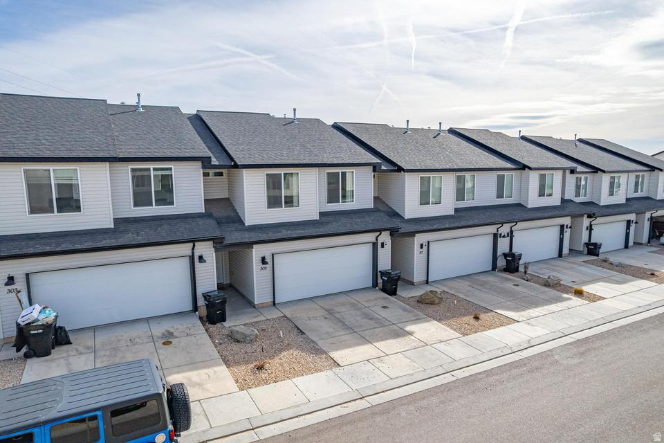 309 W 2050 N photo 3