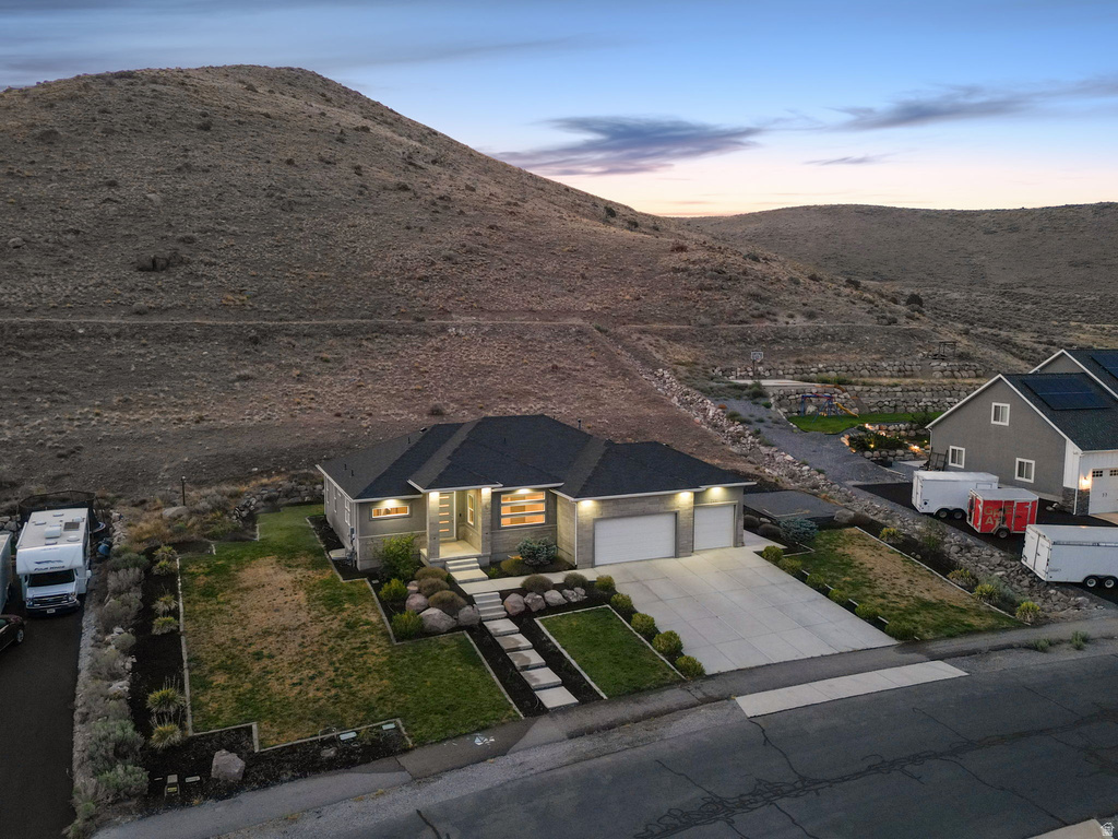 2891 E SUNSET DR photo 4