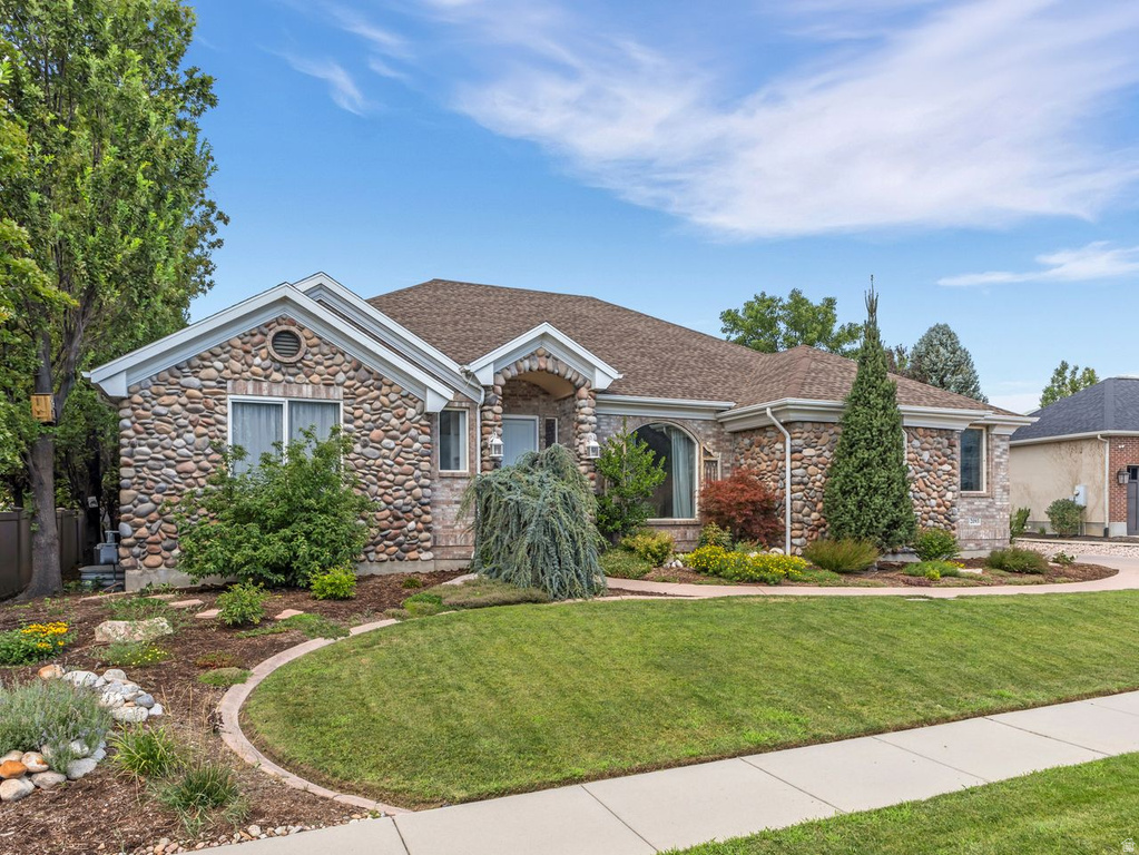 2093 E 9510 S photo 4