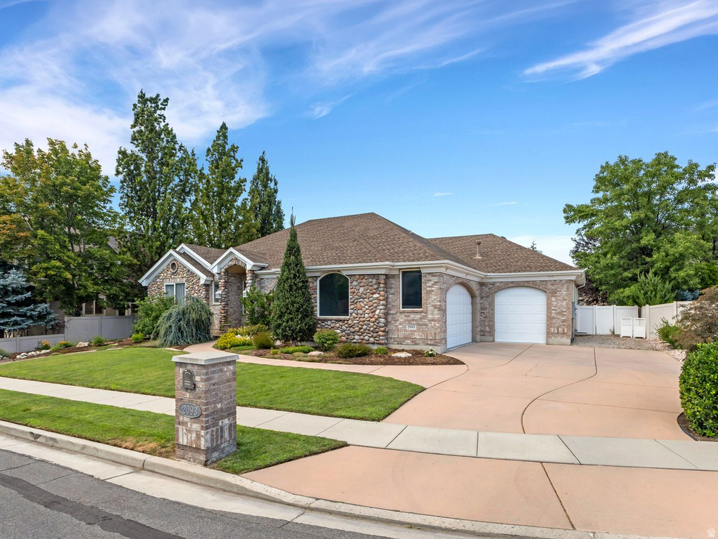 2093 E 9510 S photo 2
