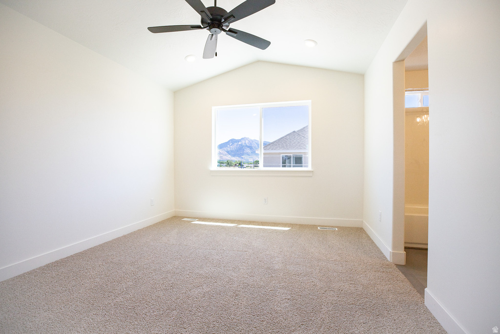 563 W 1775 N photo 4