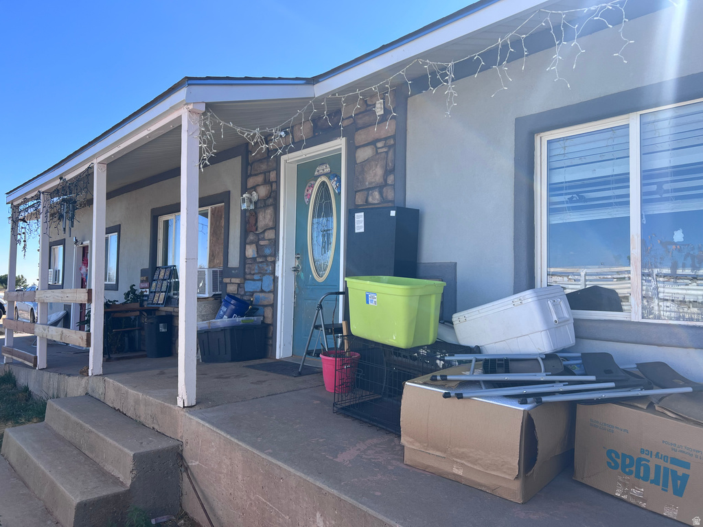 1088 S 100 E photo 2