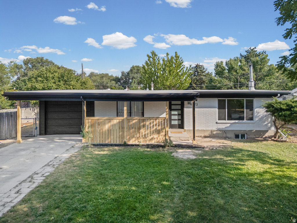 4473 W MANHATTEN S DR photo 2