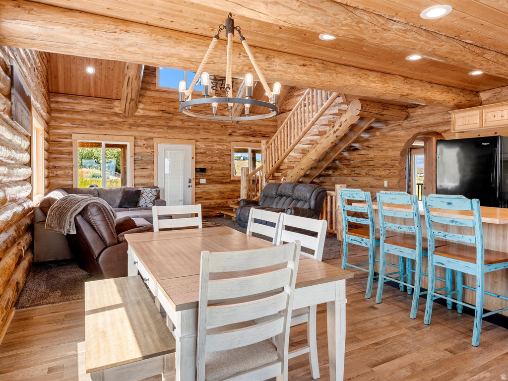 118 MAPLE DR photo 5
