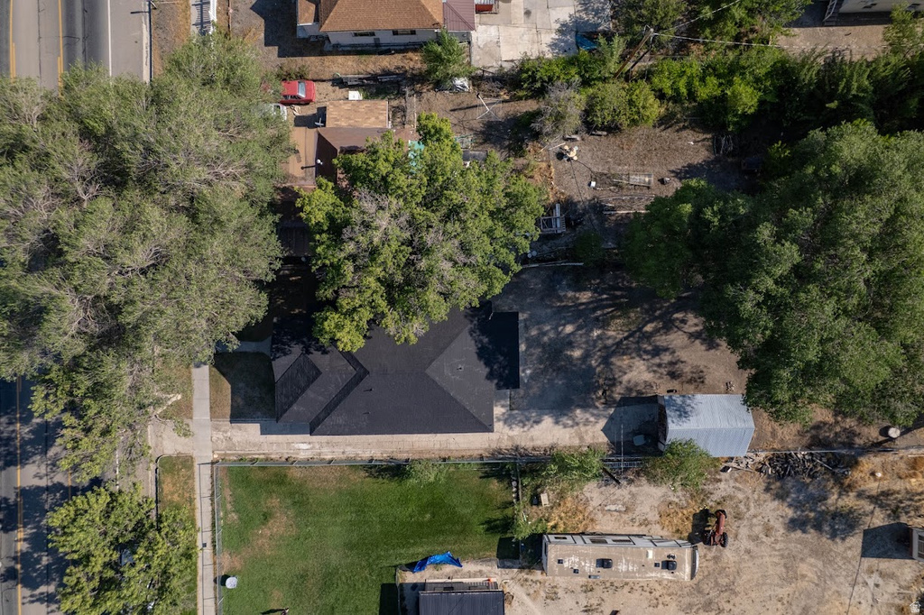 328 S CARBON AVE photo 3