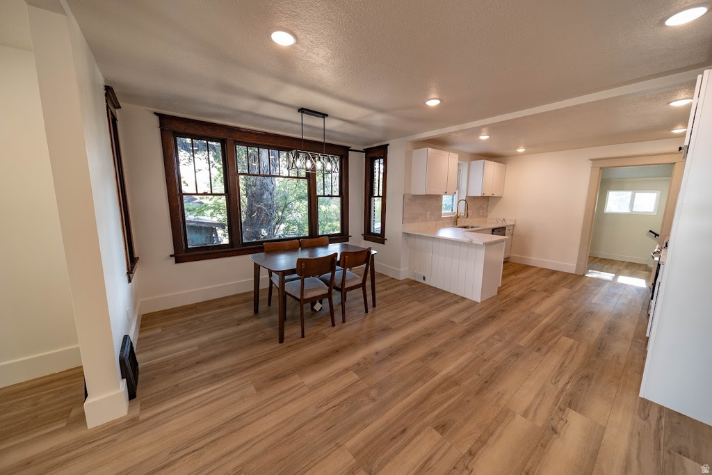 328 S CARBON AVE photo 4