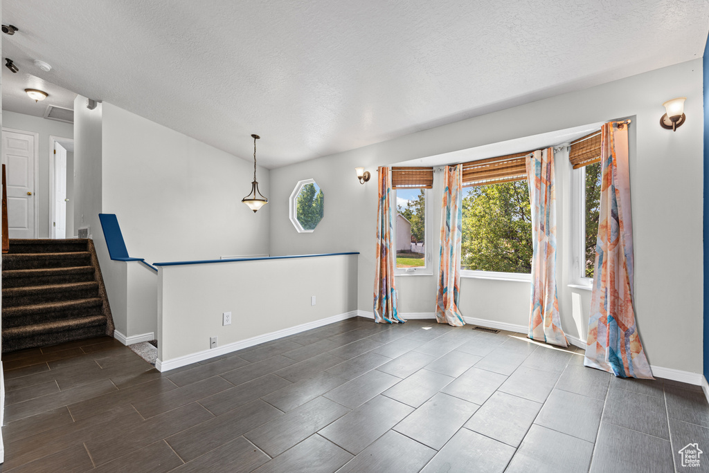 924 E 1275 N photo 5
