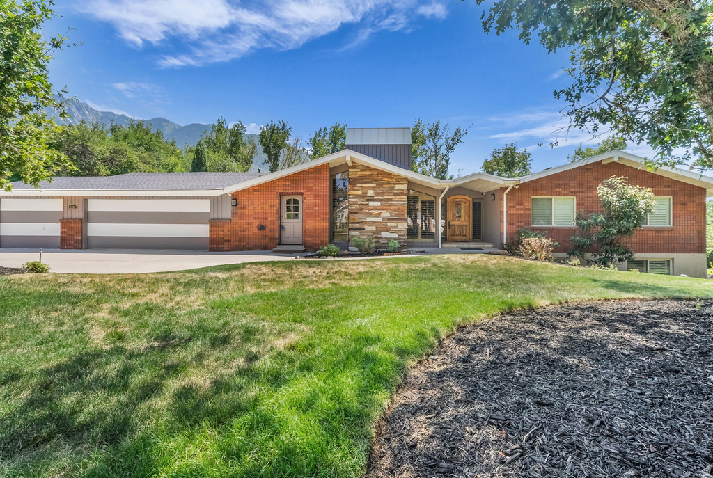 2128 E 11270 S photo 2