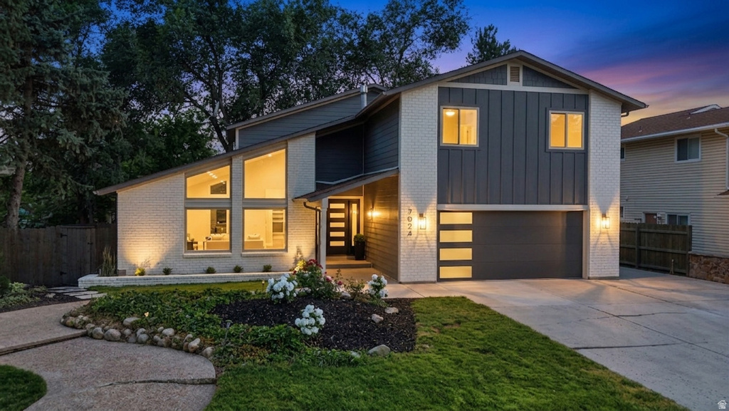 7024 S HORIZON E CIR photo 2