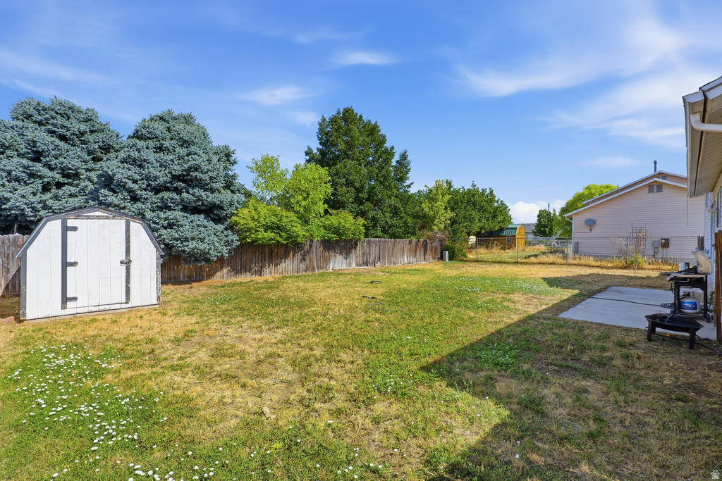 3799 FOXGLEN DR photo 4