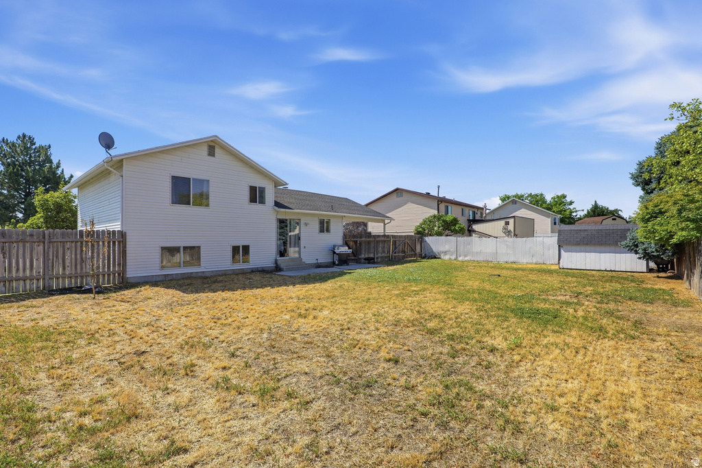 3799 FOXGLEN DR photo 5