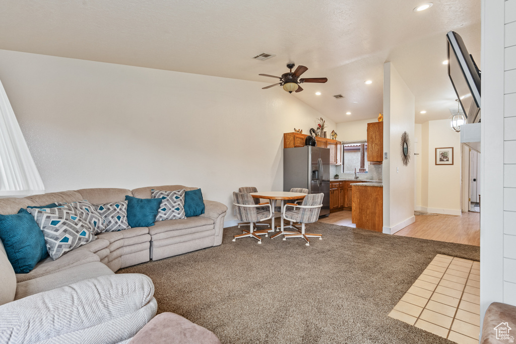 677 N RIDGE RIM WAY photo 4