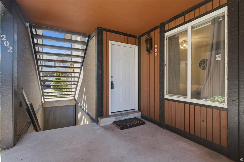 202 W GARDEN PARK photo 2