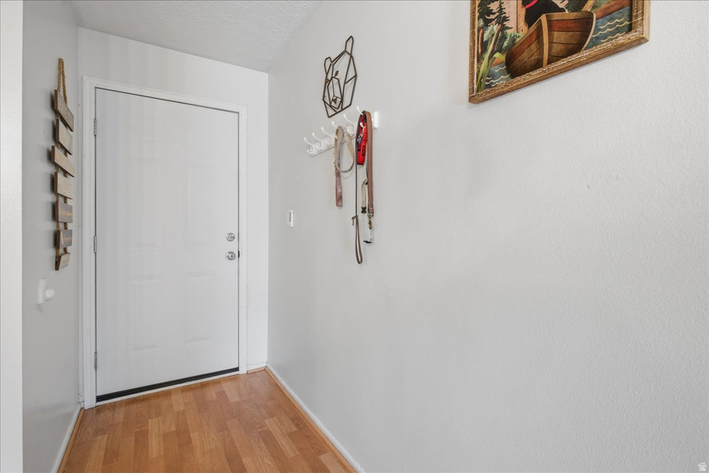 202 W GARDEN PARK photo 3