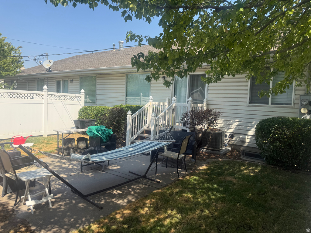 270 E CENTER ST photo 5