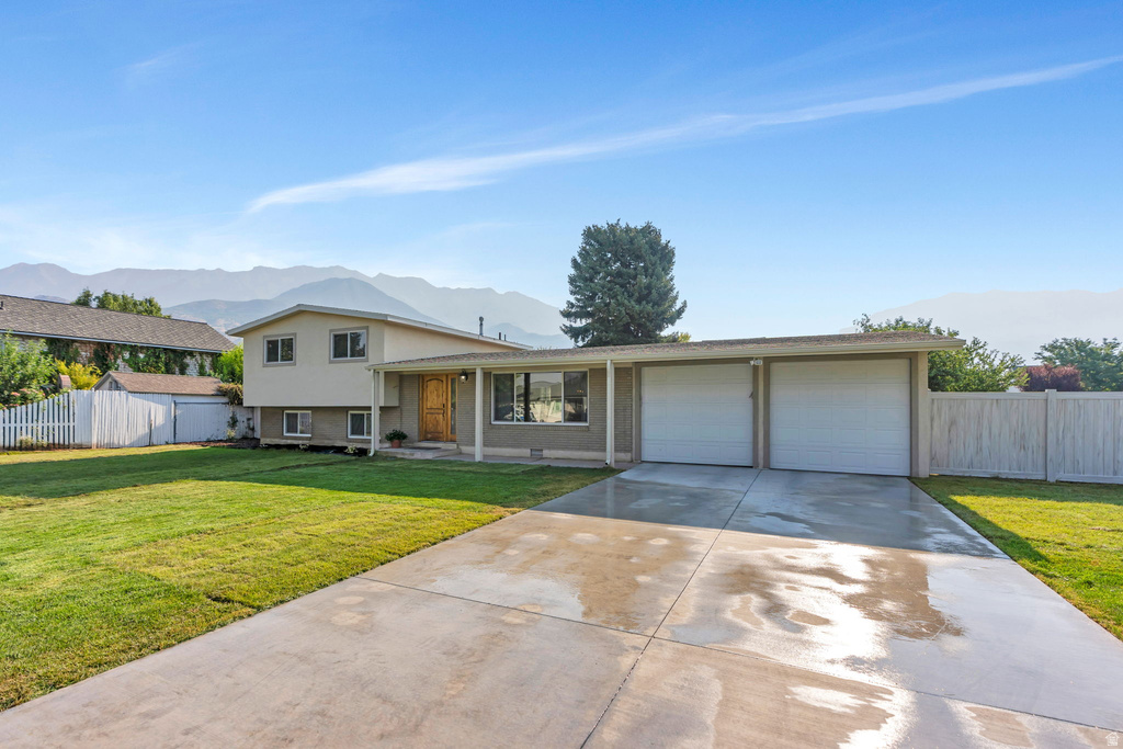 1756 N 400 W photo 3