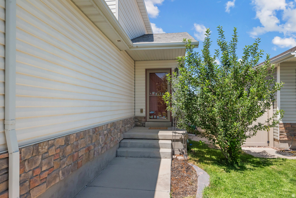 1687 E DOWNWATER ST photo 5