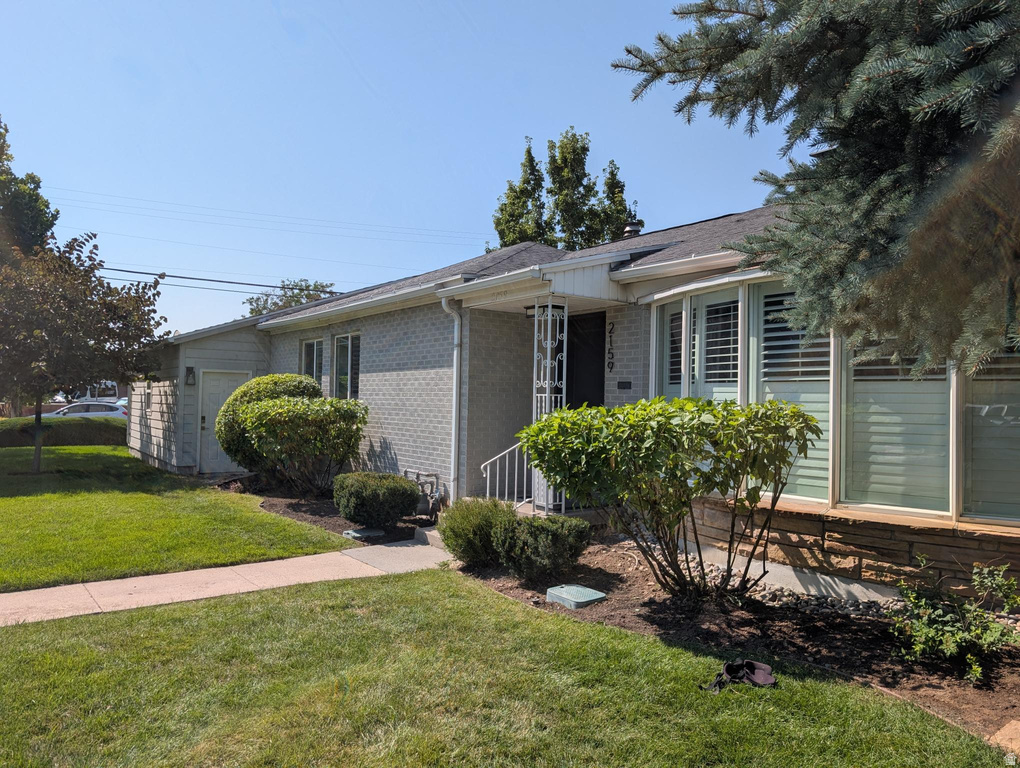 2159 E BENDAMERE CIR photo 3