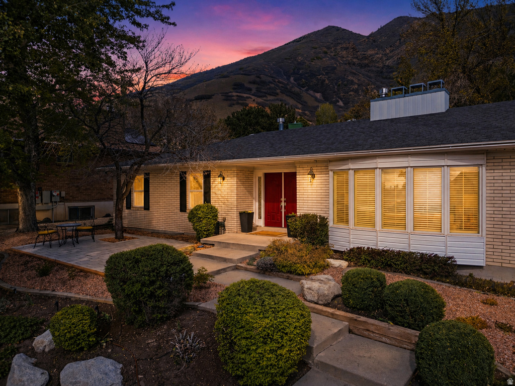 8295 S SUPERNAL WAY photo 4