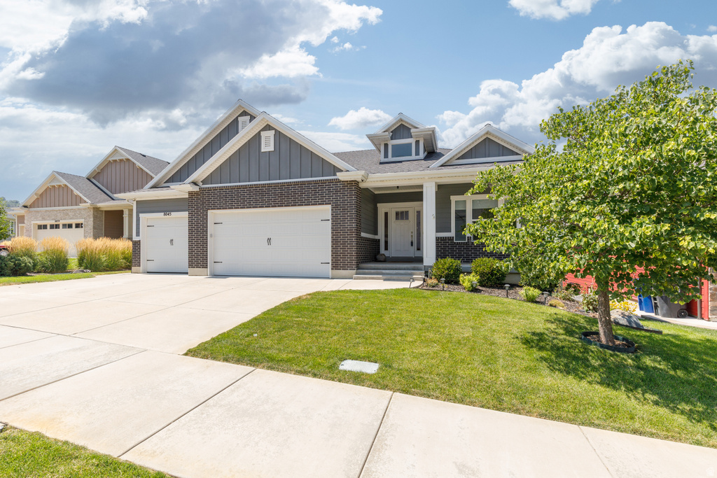 8045 S SUNSHINE CT photo 2