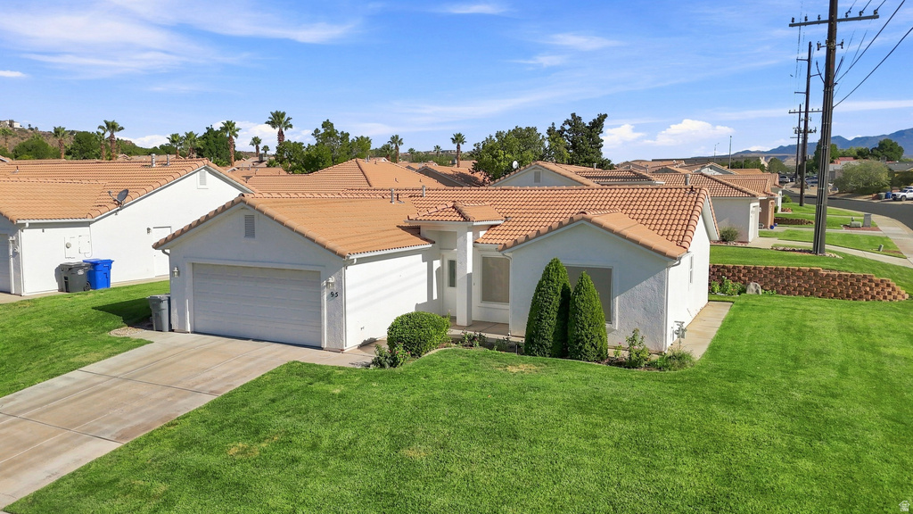 210 N MALL DR photo 3