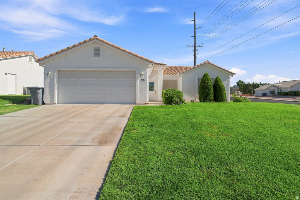 210 N MALL DR photo 2