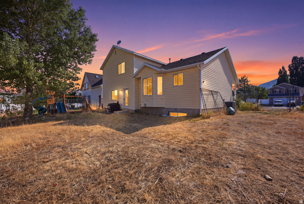 1042 S 970 W ST photo 2