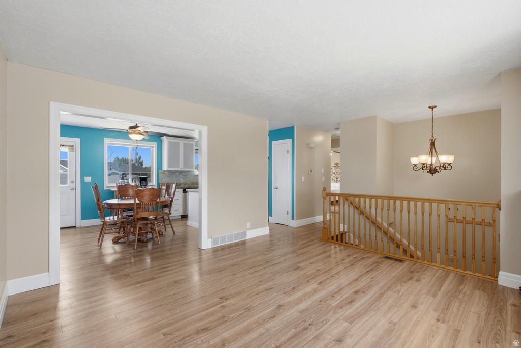 322 E ANNALYN DR photo 5