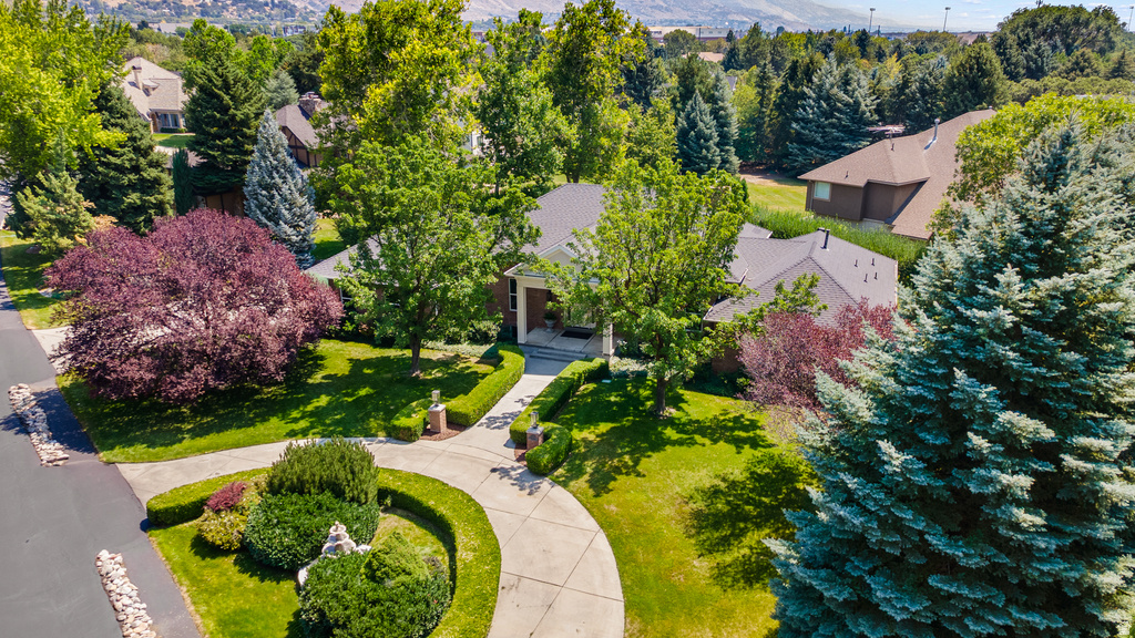 10354 N HIDDEN OAK W DR photo 2
