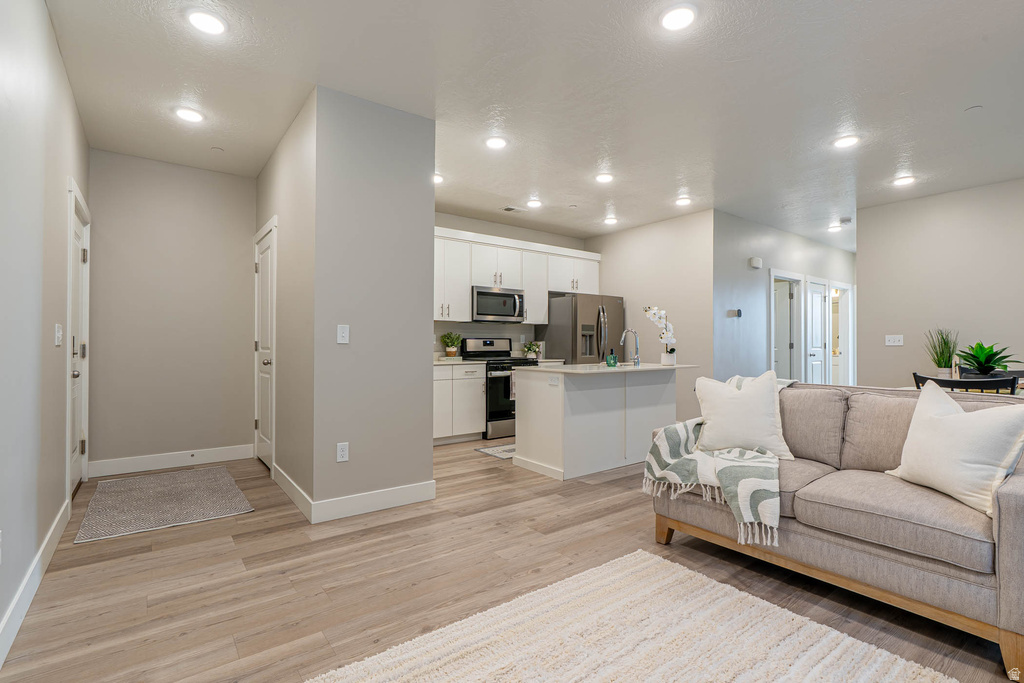 473 W 40 S photo 2