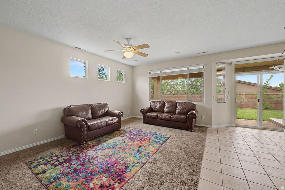 3296 E HIDDEN SPRINGS DR photo 5
