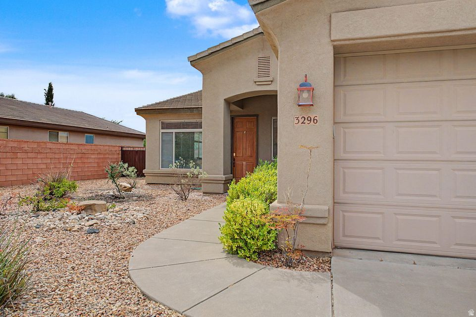 3296 E HIDDEN SPRINGS DR photo 3