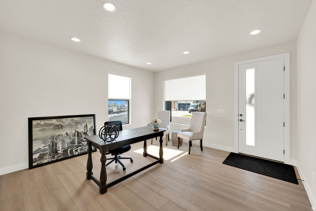 2832 E HAYLOFT LN photo 5