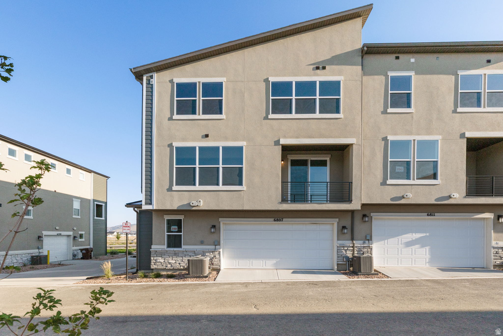 6807 W HEART ROCK LN photo 3