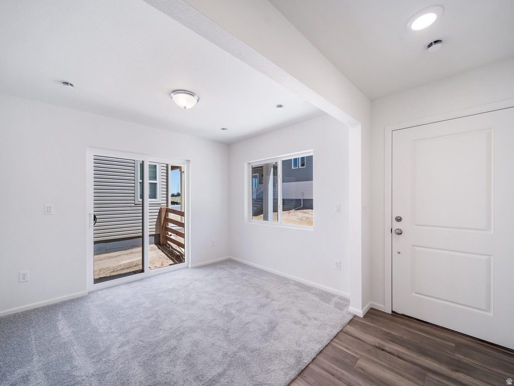 69 N JORDAN RIVER WAY photo 3