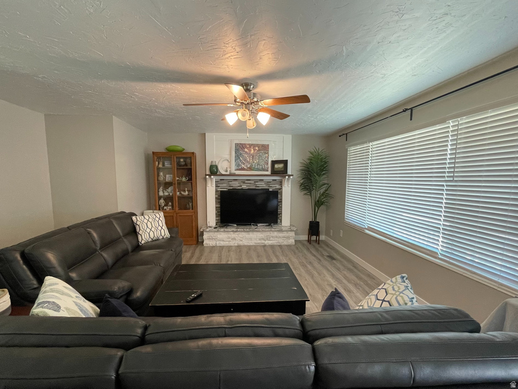 932 E 840 N photo 3