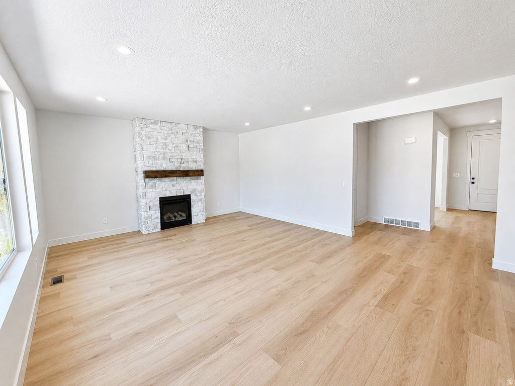 955 E 490 N photo 5