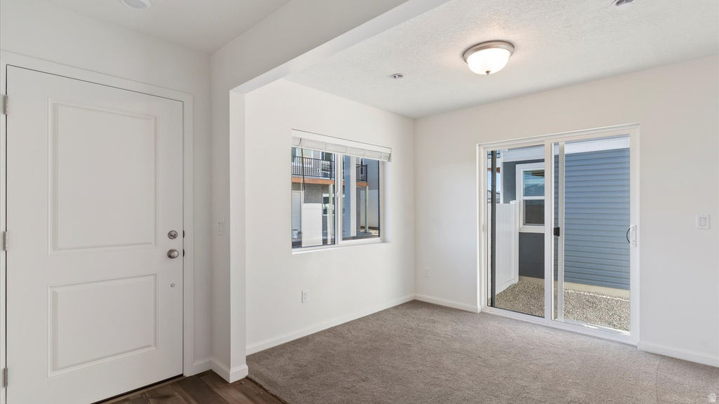 57 N JORDAN RIVER WAY photo 2