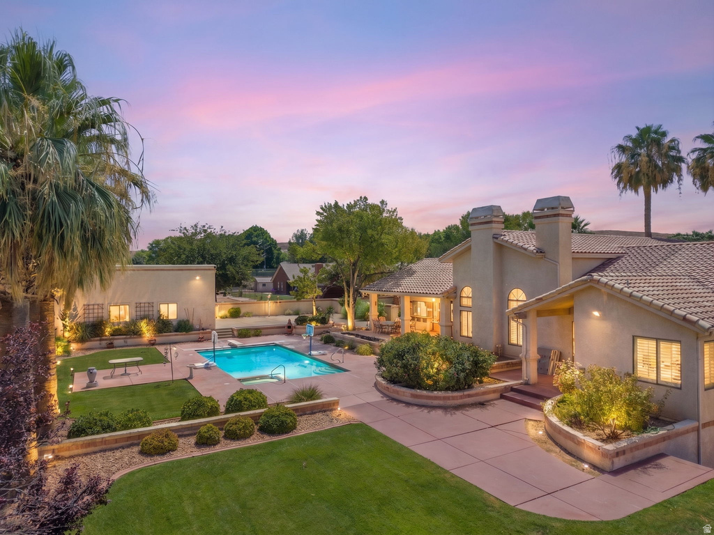 452 DEL MAR DR photo 3