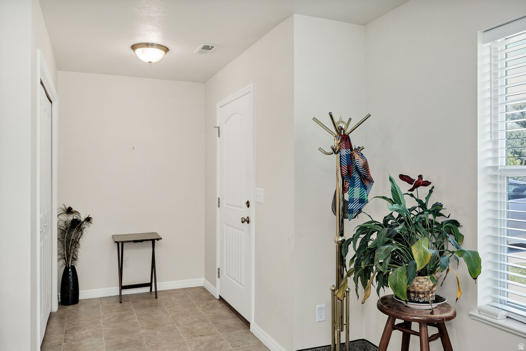 262 W 60 S photo 3