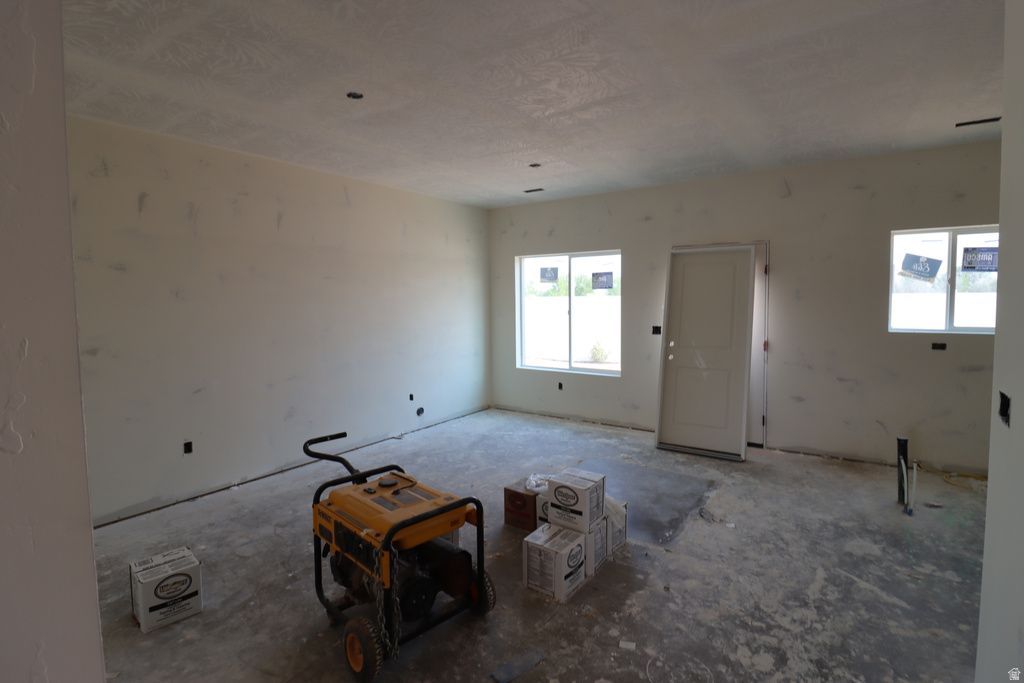 1828 W 2975 N photo 5