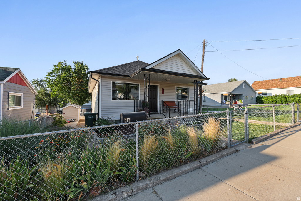 417 E VINE photo 2