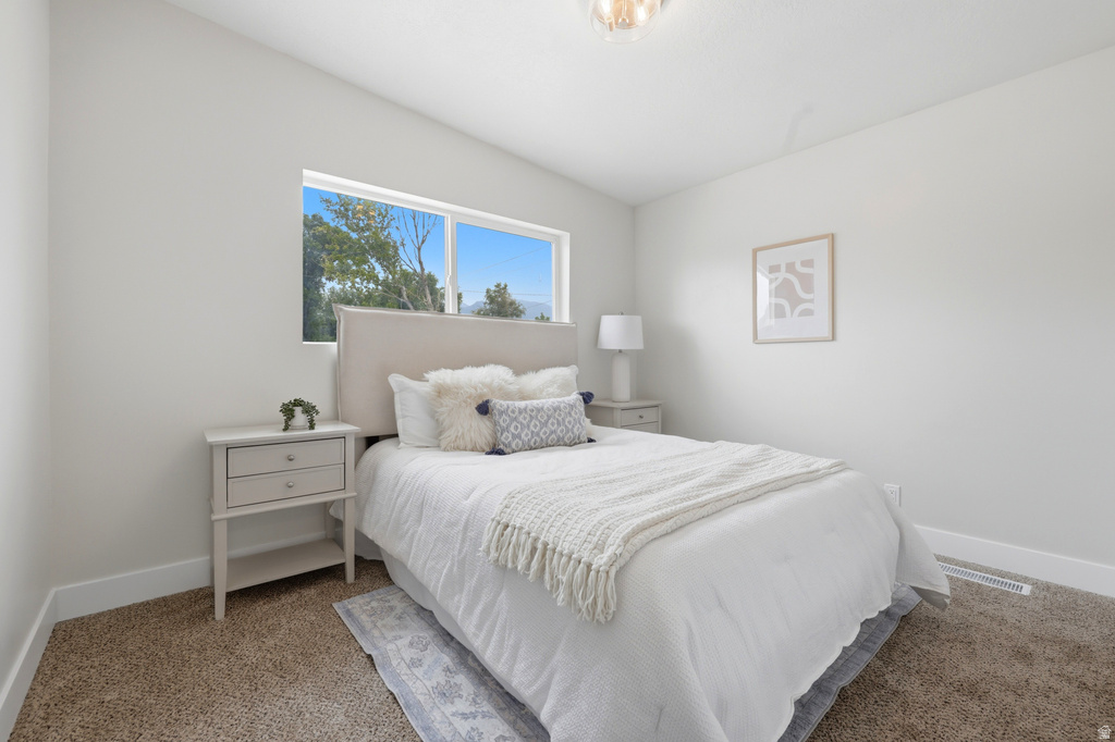 325 W PRINCETON DR photo 2