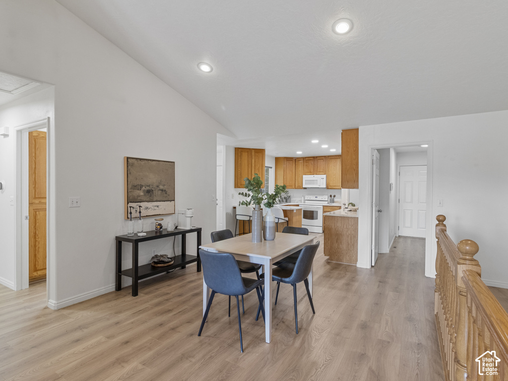 Vaulted ceiling with recessed lighting