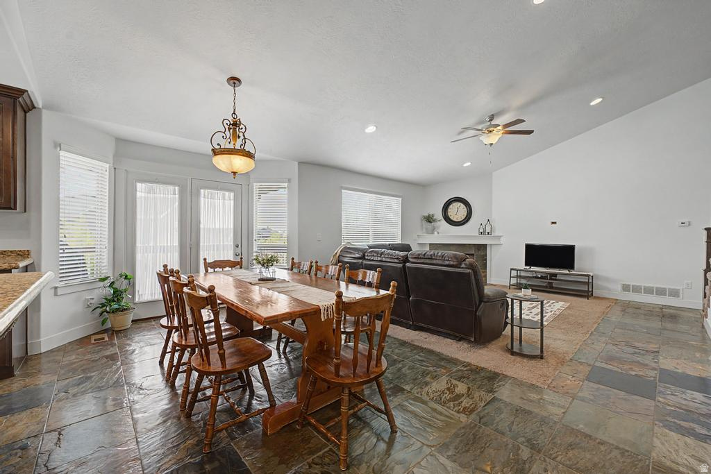 632 N BADGER photo 4