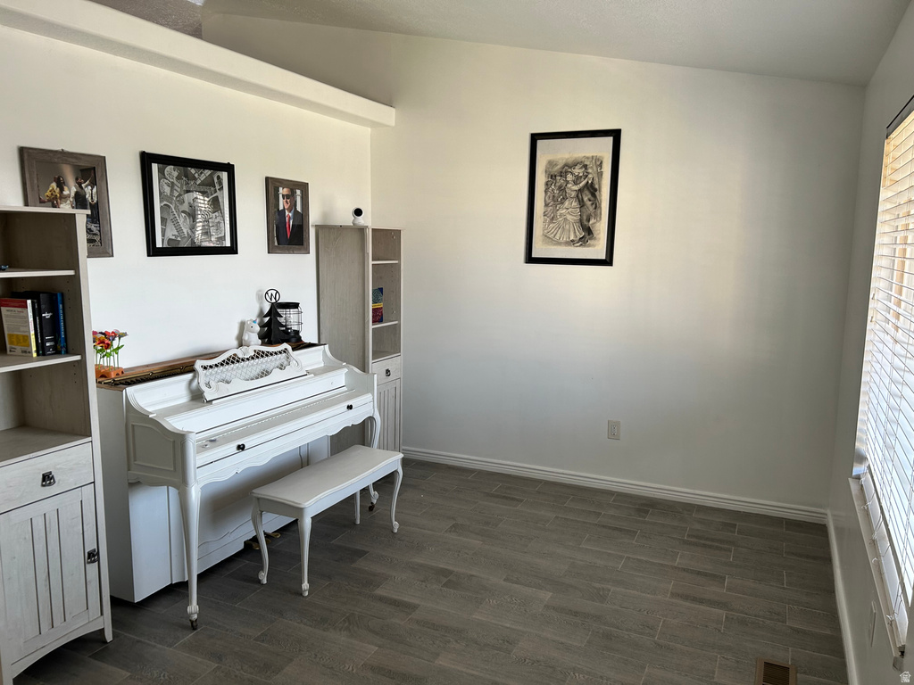 141 W 2100 N photo 5