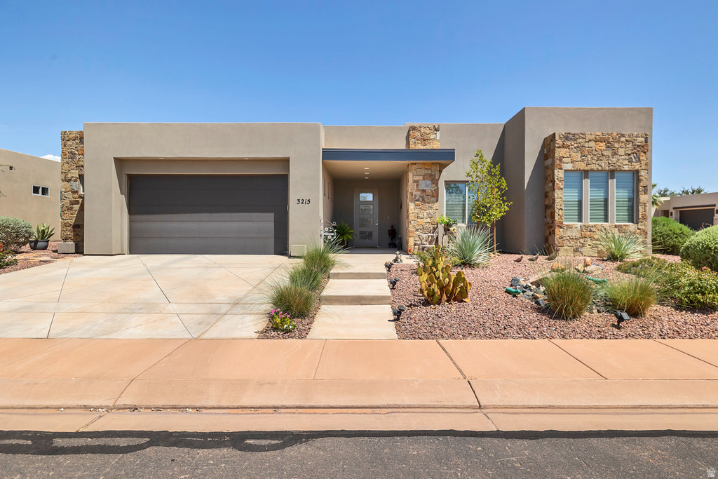 3215 S SANDSTONE W DR photo 2